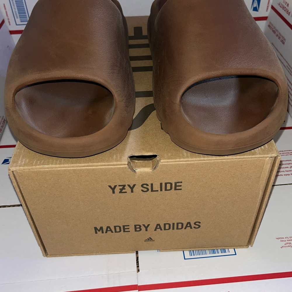 Adidas Yeezy Slides Flax Brown Men’s Size US 12